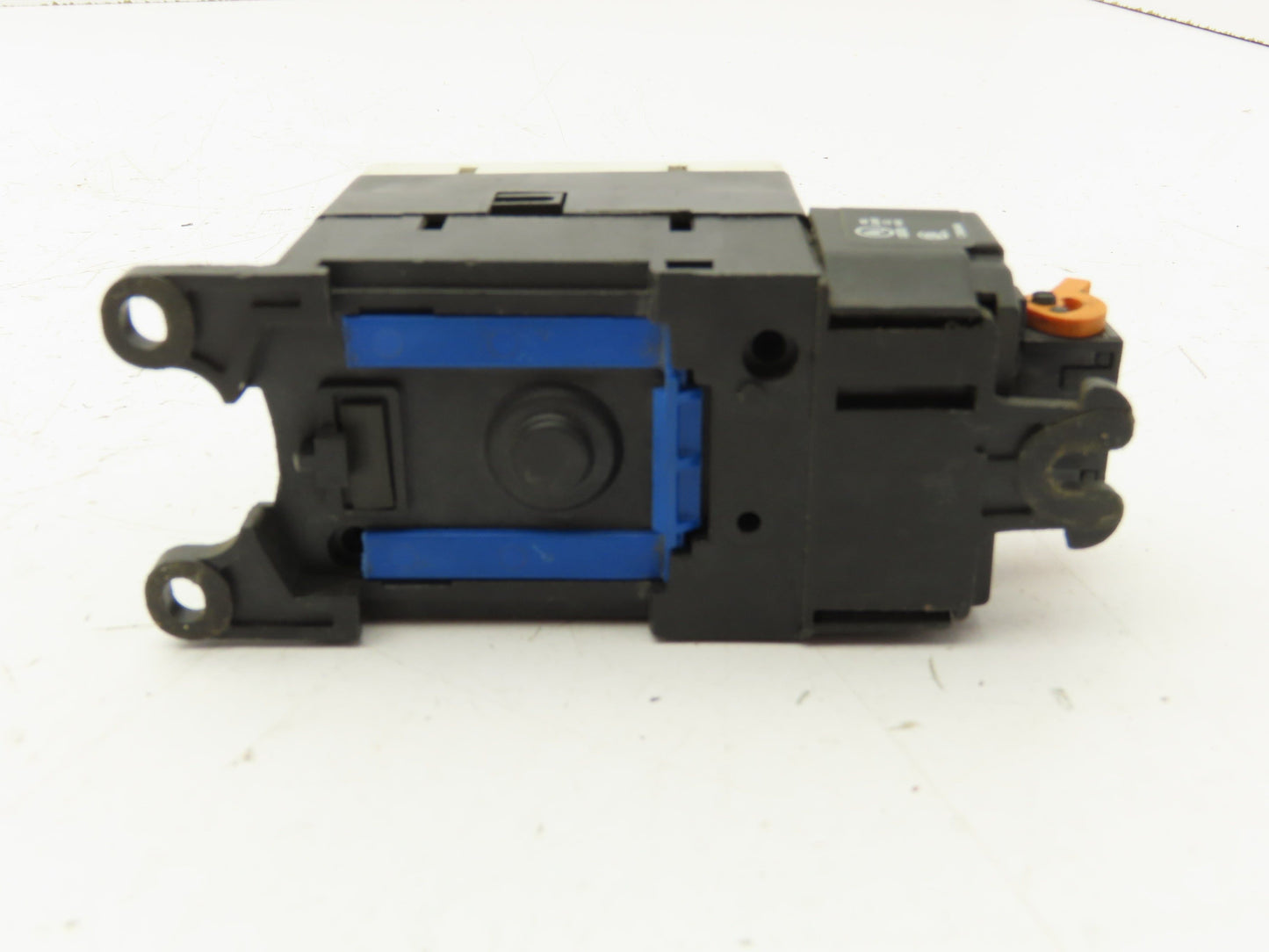 Eaton E04NB18X3N Contactor 3P Contact Block w/Coil Controller 24VDC E02NBXCXNN