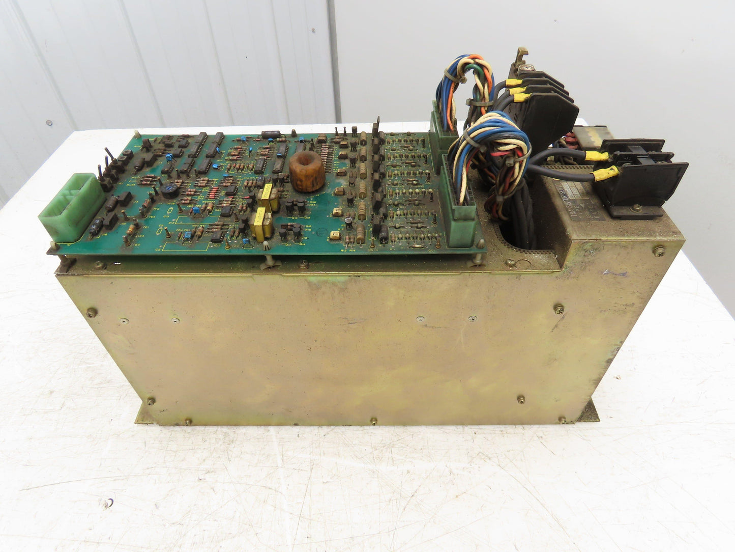 Toshiba ACTS40B Transistor Servo Drive 3 Pole