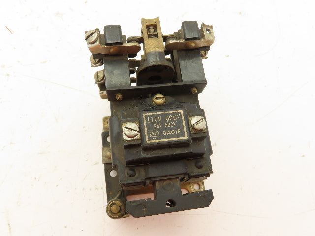 Allen-Bradley 700-B220A11 AC Control Relay 600VAC Nema A600 Ser.A