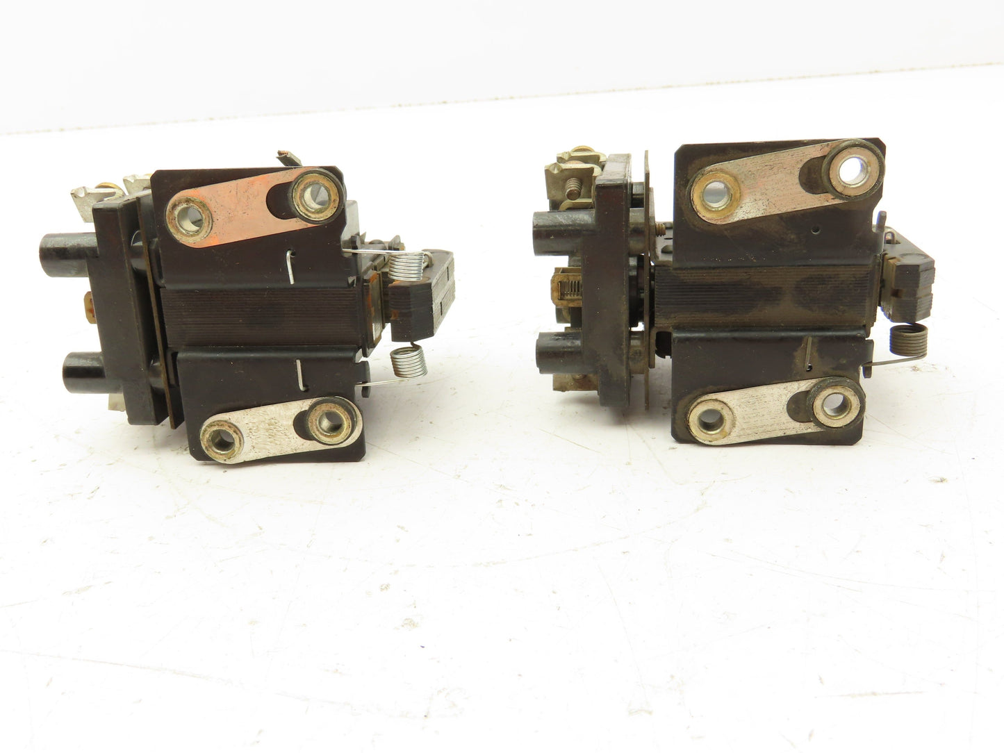 Allen Bradley 700-C110A11 AC Control Relay 110V 60HZ Series B Lot Of 2