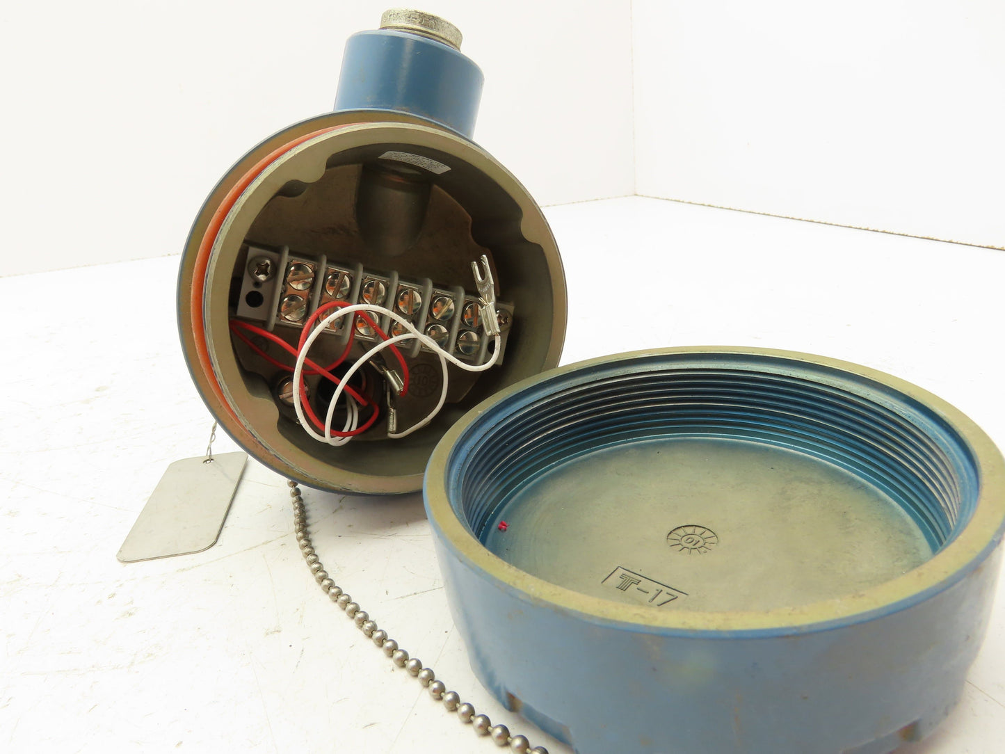 Rosemount 68 Temperature Sensor 8" Probe CM5-TE-1312 Explosion Proof Head