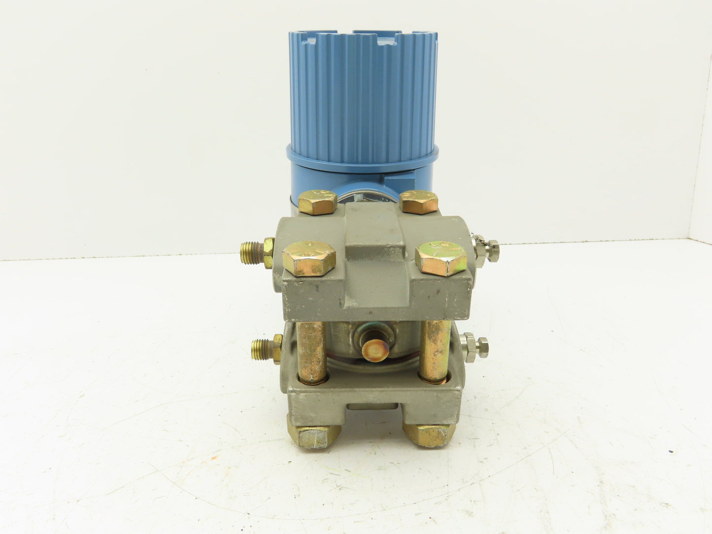 Rosemount 3051 D1A21S1I5D3 Smart Pressure Transmitter 0 to 2" WC 1/4" Manifold