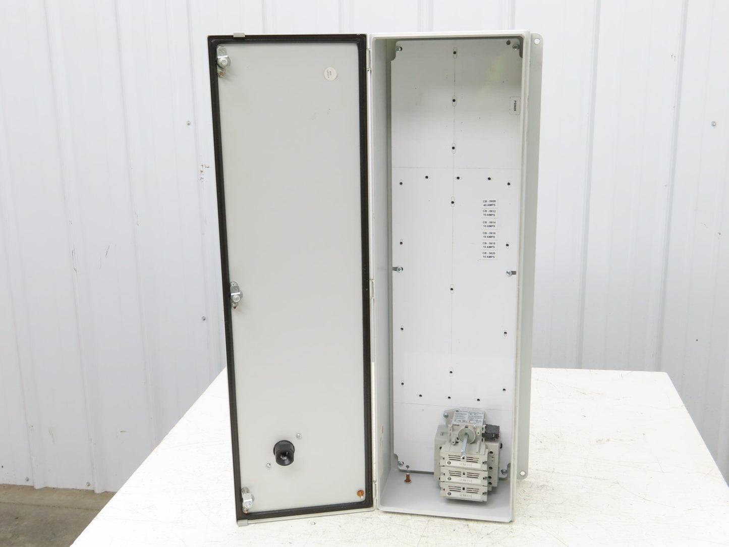 Hoffman LHC237716 Electrical Inline Landscape Enclosure 230x770x160mm