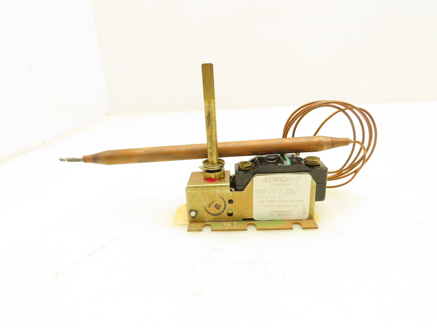 Trane CNT0016 Adjustable Temperature Control 60-90°F SPST Lot Of 2