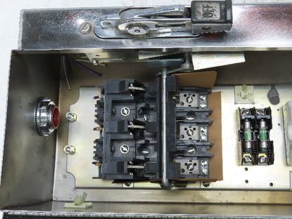 Cutler Hammer A30CWA0 Combination Motor Starter Size 1 Stainless 10Hp Non Fused