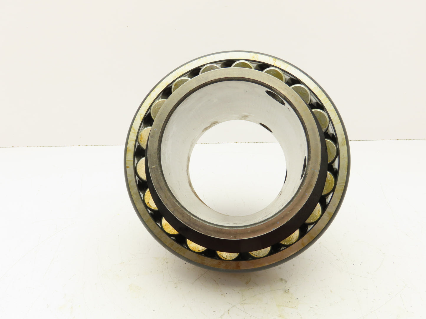 FAG 22226E-S Spherical Roller Bearing 130x230x64mm