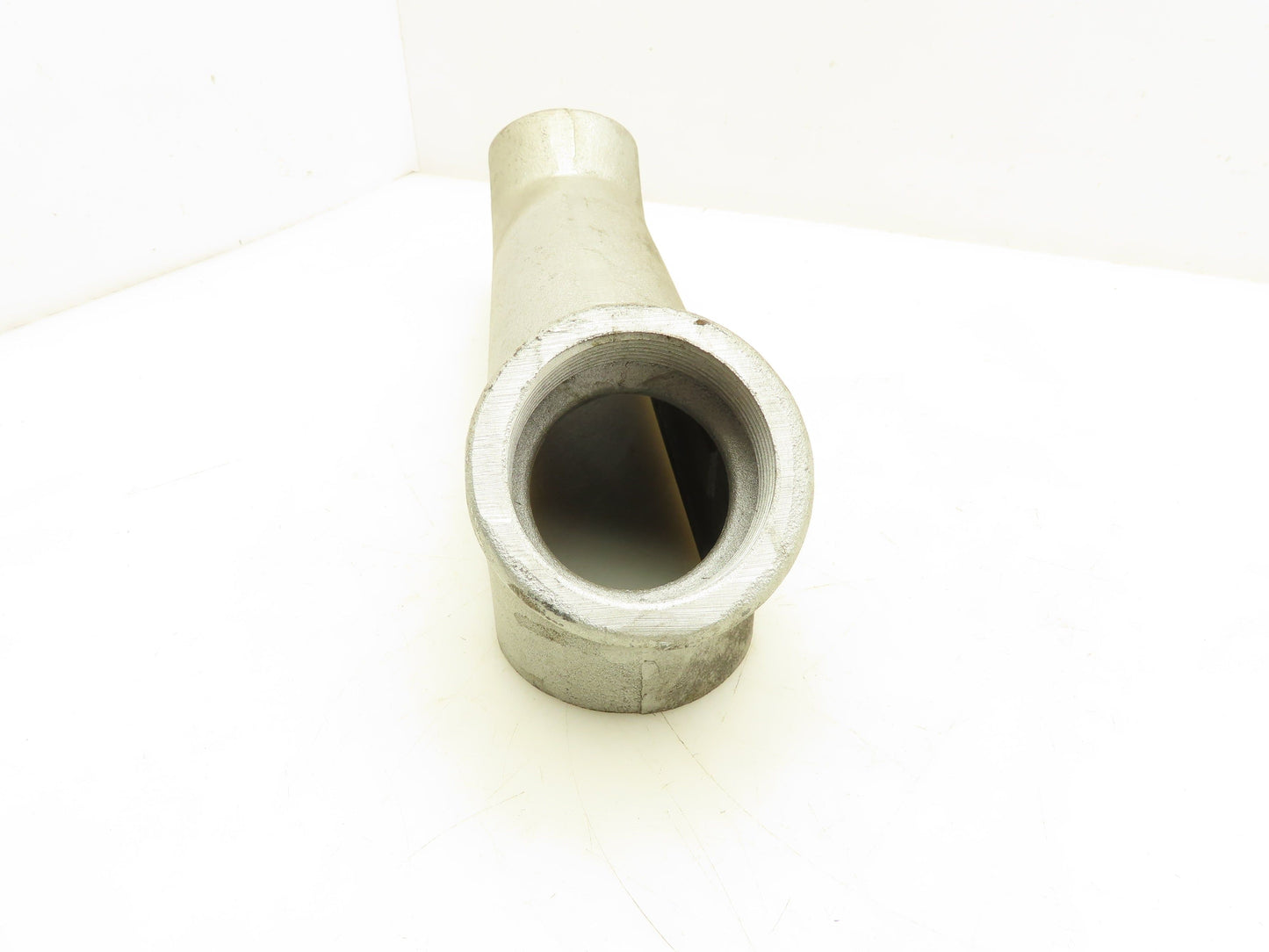 Eaton Crouse-Hinds BUB6 Conduit Body Hub Sizes 2"NPT 75.0 Cubic Inch