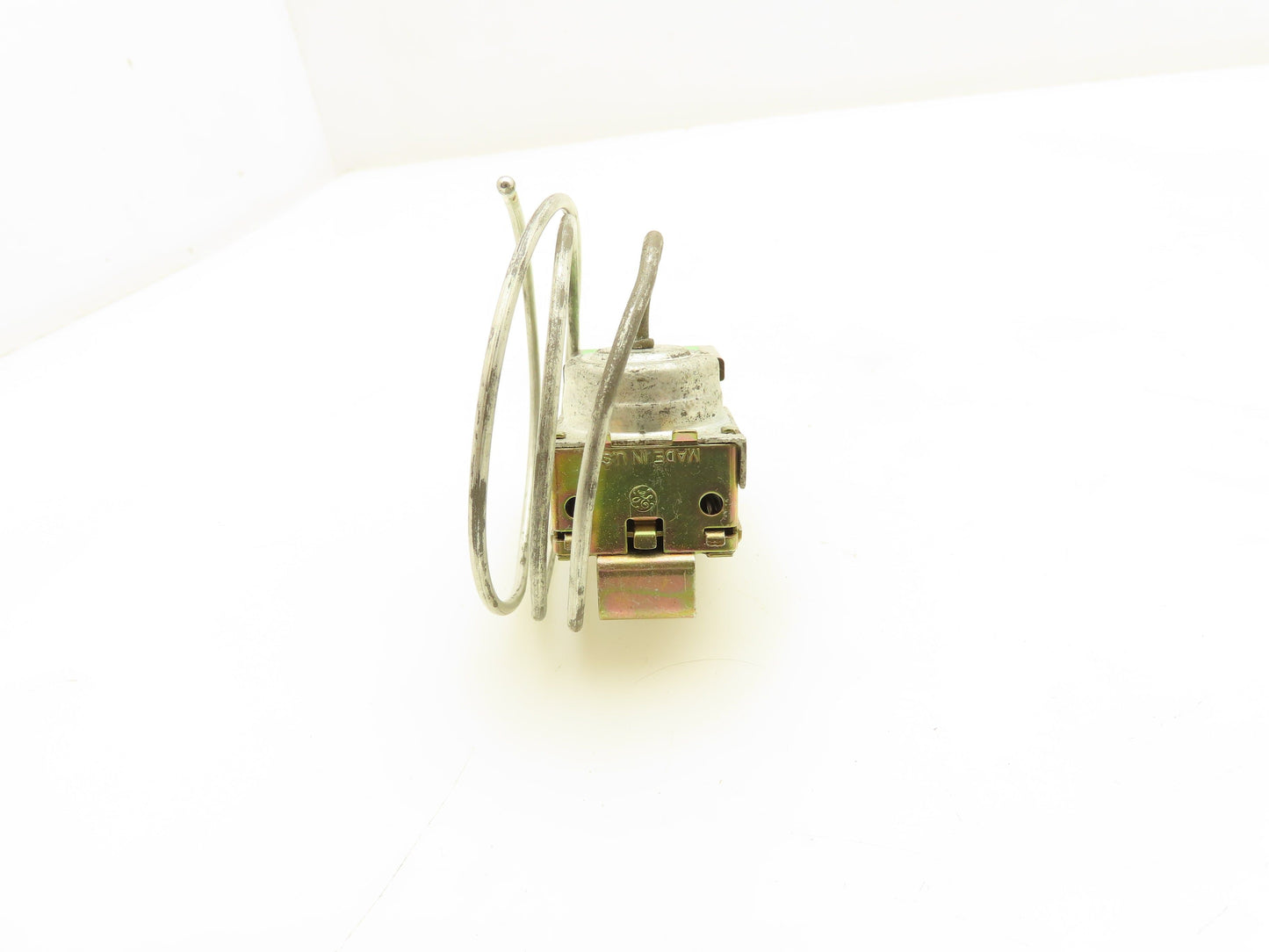 GE General Electric HH22GB060 Temperature Switch SPST 120/240V