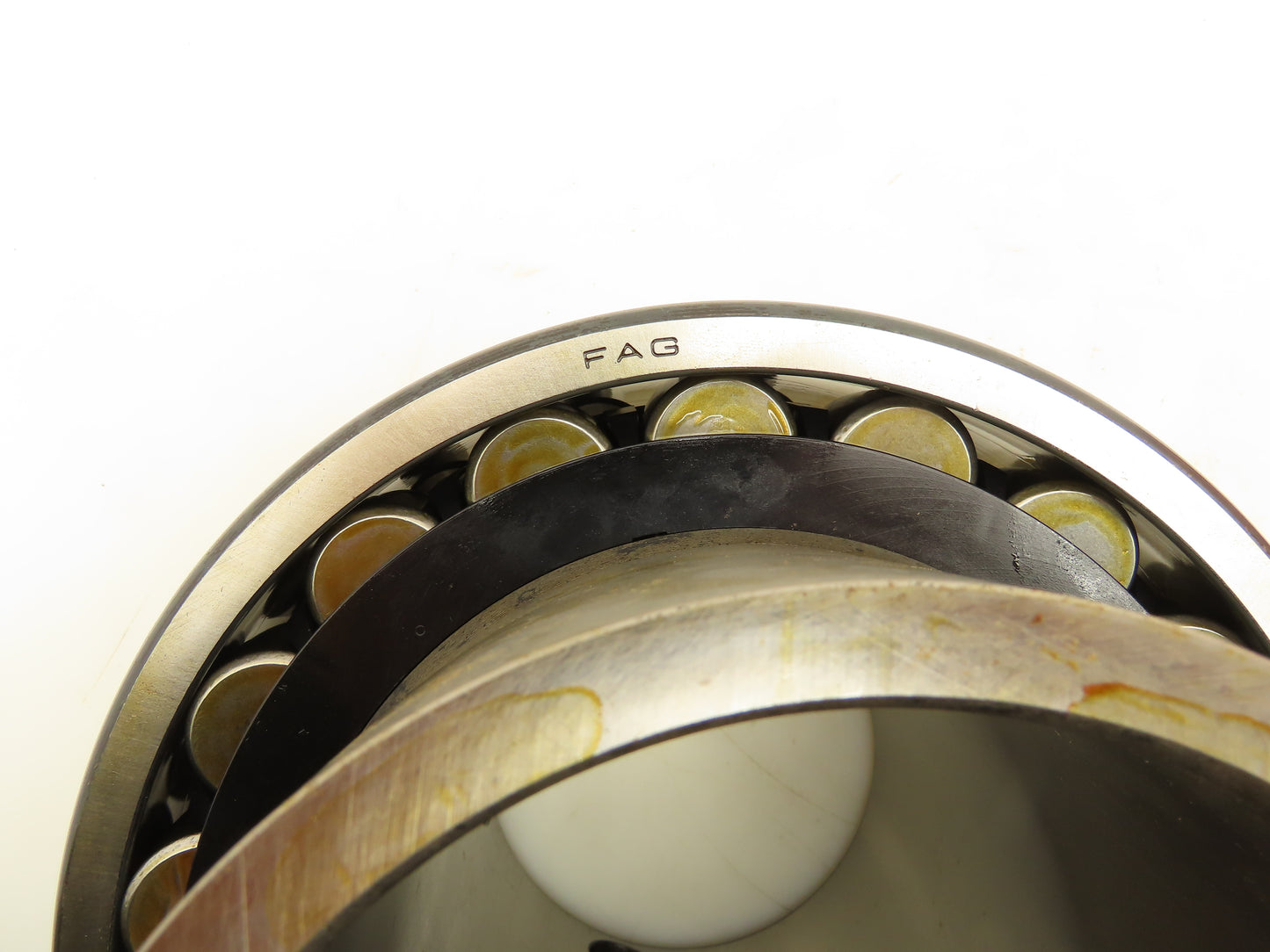 FAG 22226E Spherical Roller Bearing 130x230x64mm