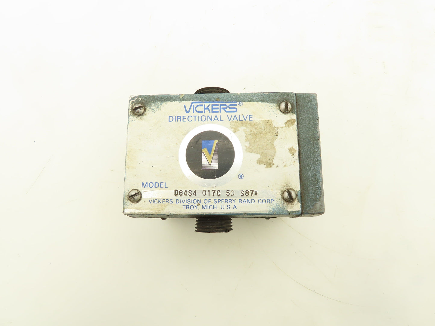 Vickers DG4S4 017C 50 Solenoid Operated Directional Control Valve