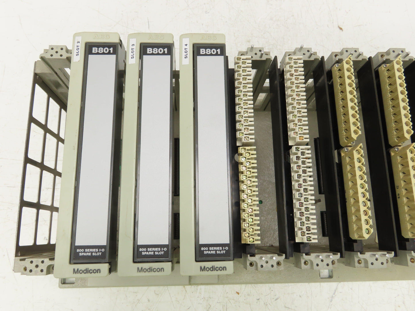 Modicon /AEG AS-H827-209 Series 984 11-Slot Chassis Rack
