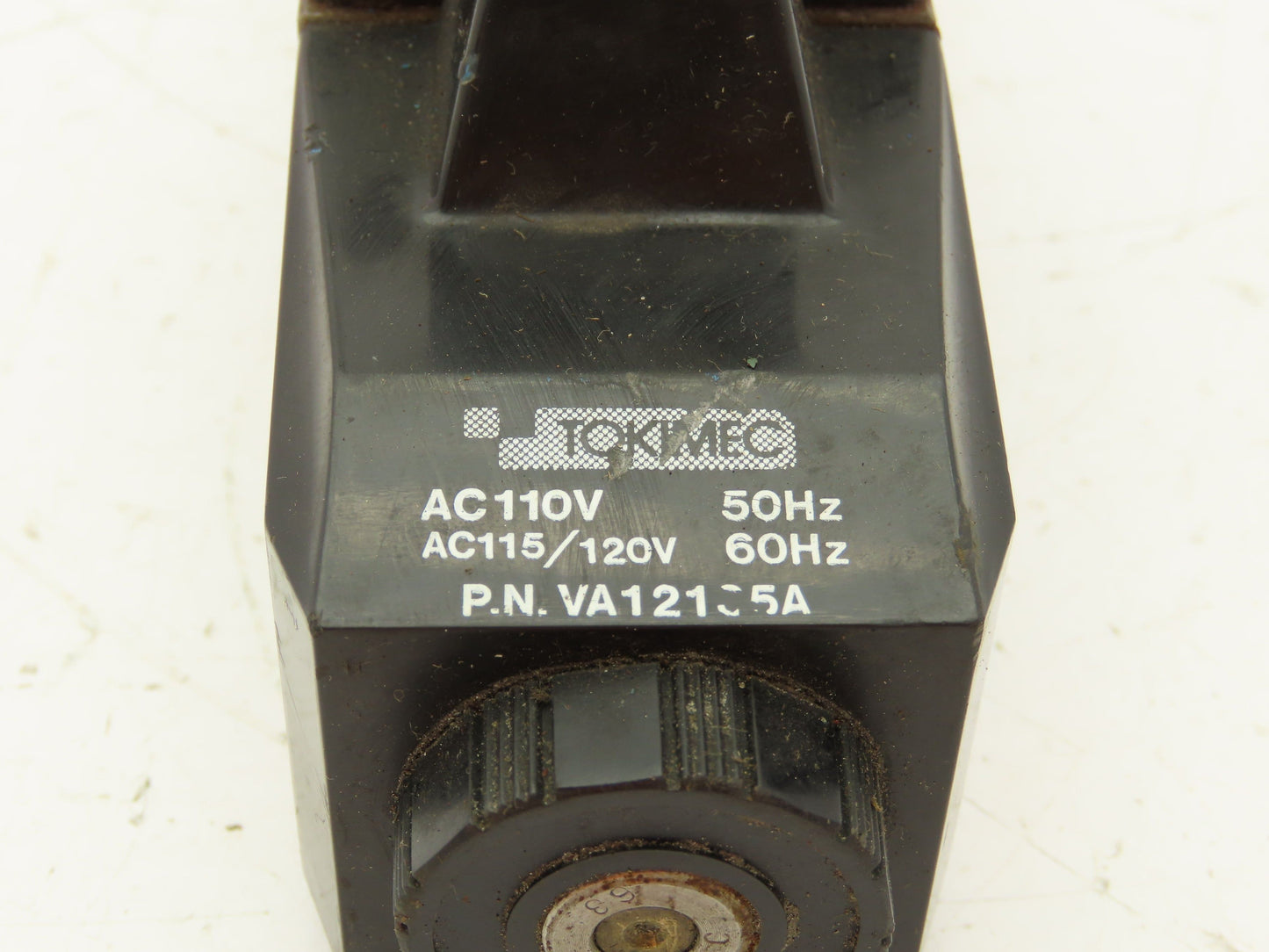 Vickers DG4V-3-7C-M-P2-B-7-50 Solenoid Operated Directional Valve 120V