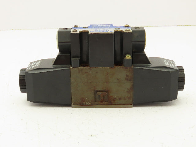 Vickers DG4V-3-7C-M-P2-B-7-50 Solenoid Operated Directional Valve 120V