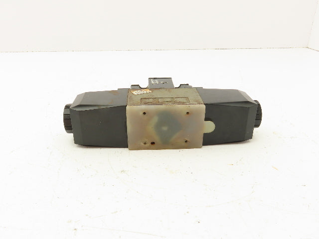 Vickers DG4V-3-7C-M-P2-B-7-50 Solenoid Operated Directional Valve 120V