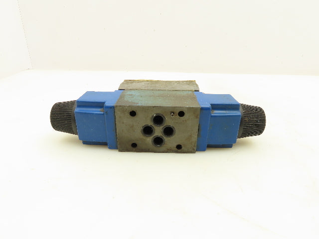 Vickers DG4V-3-2C-M-WLB-40 Hydraulic Directional Control Solenoid Valve 110/120V