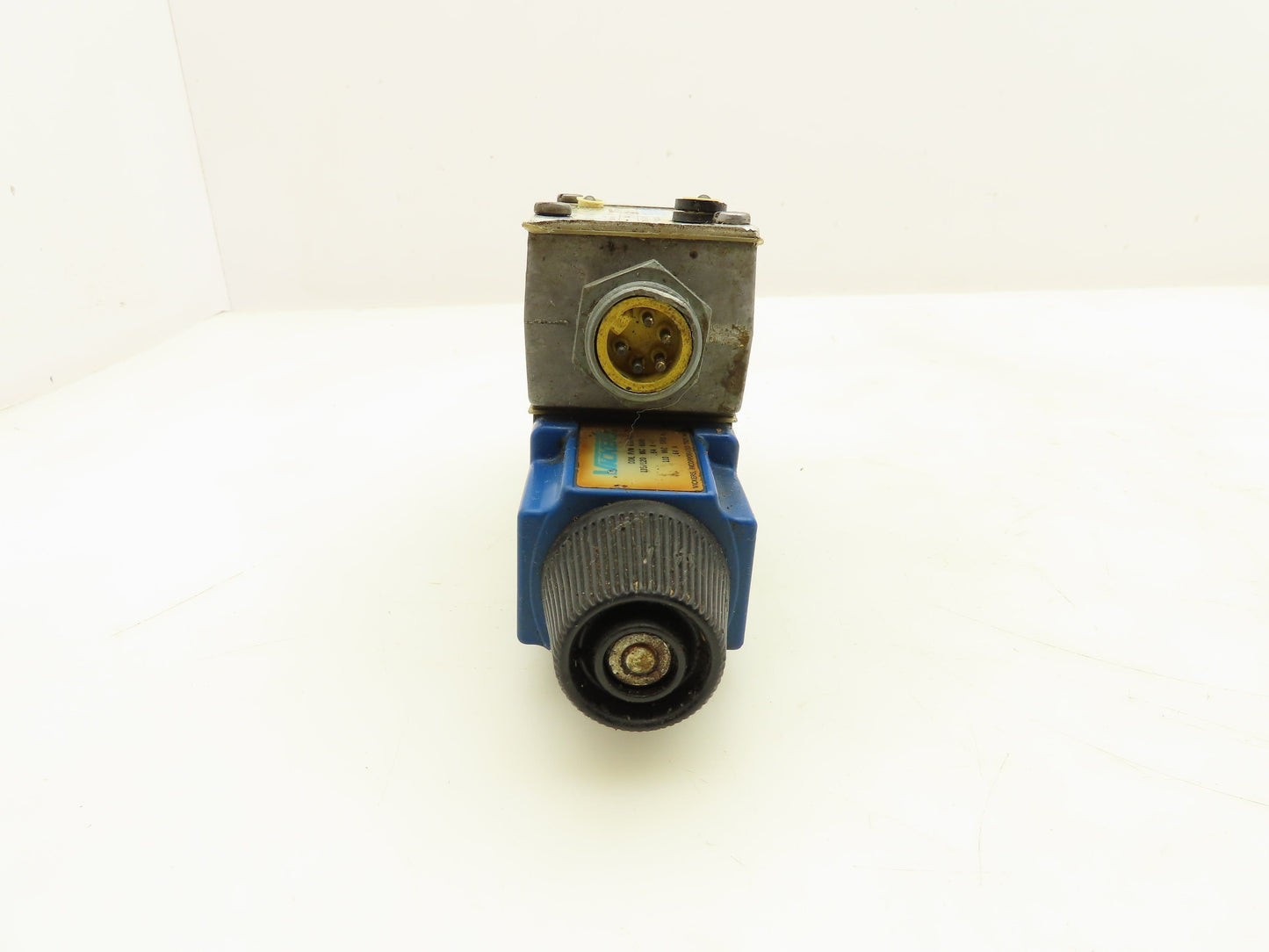 Vickers DG4V-3-2C-M-WLB-40 Hydraulic Directional Control Solenoid Valve 110/120V