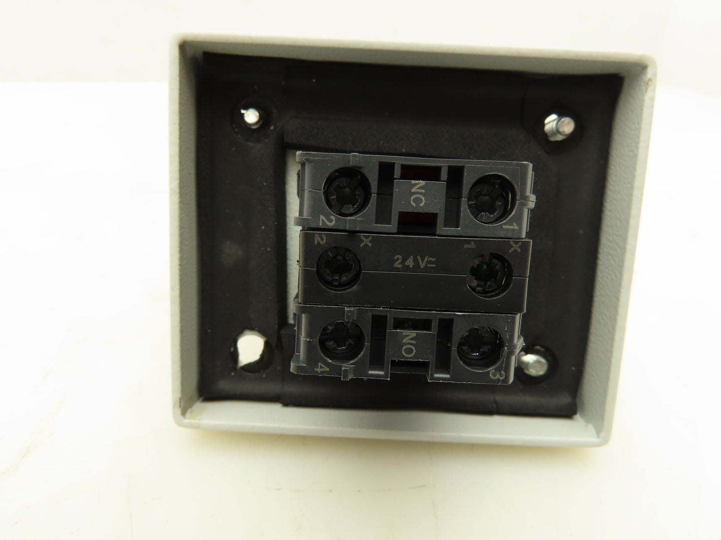 Allen Bradley 8017664 Industrial Pushbutton Enclosure E-Stop Illuminated