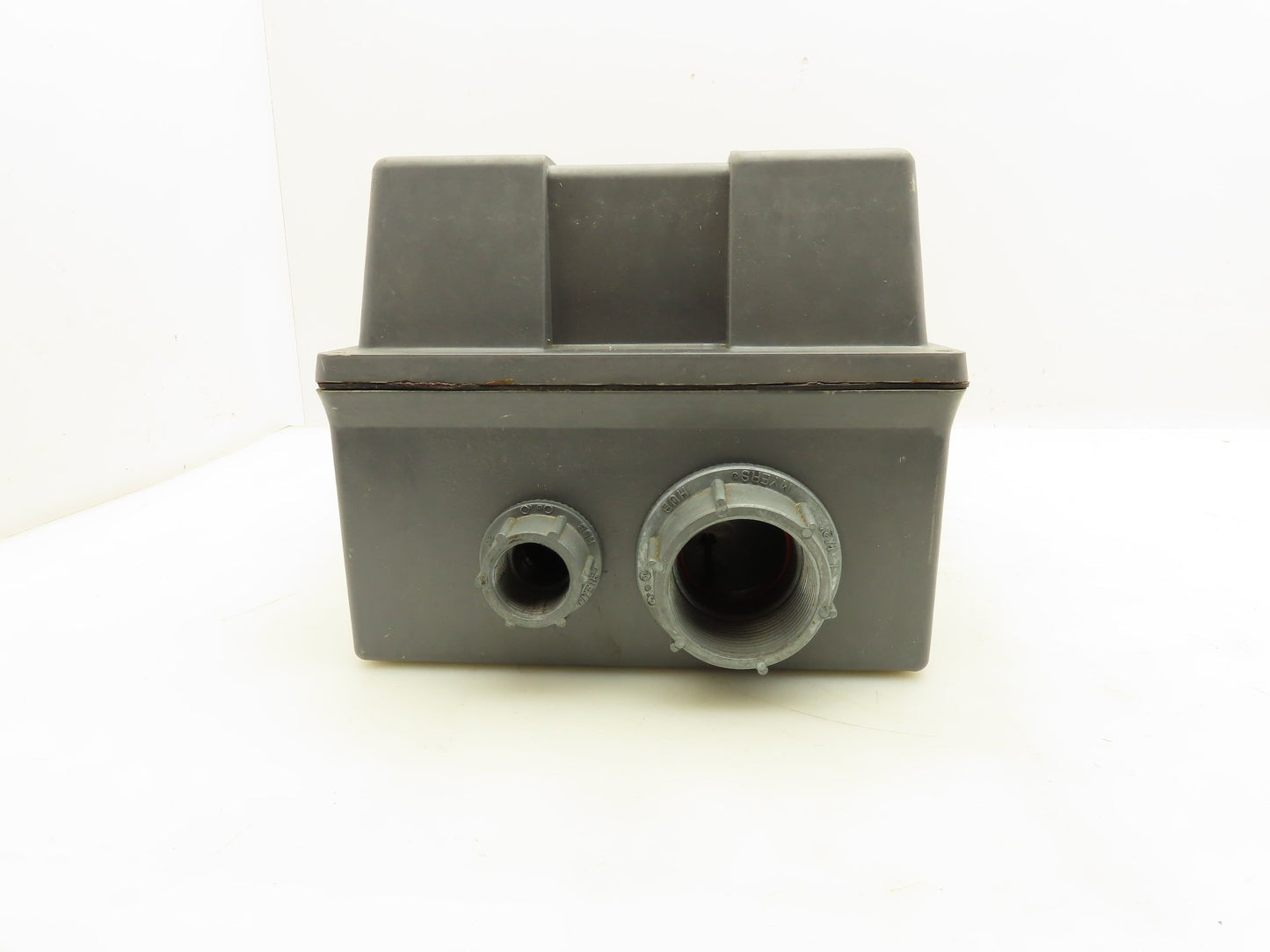 Square D 8903LWW80V02 Electrical Enclosure 11-1/2x8x4" 1-1/2"NPT 3/4"NPT Plastic