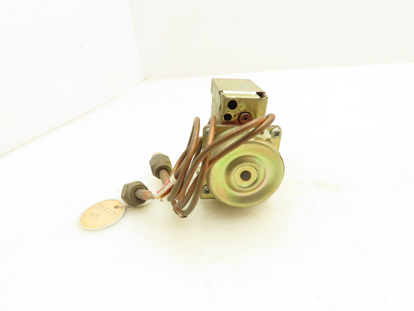 Robertshaw Controls PD11-1061 AC Cutout Control High/Low Pressure Switch