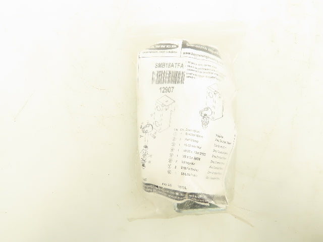 Banner QS18VP6LPQ5 Photoelectric Sensor W/ Mounting Bracket Reflector