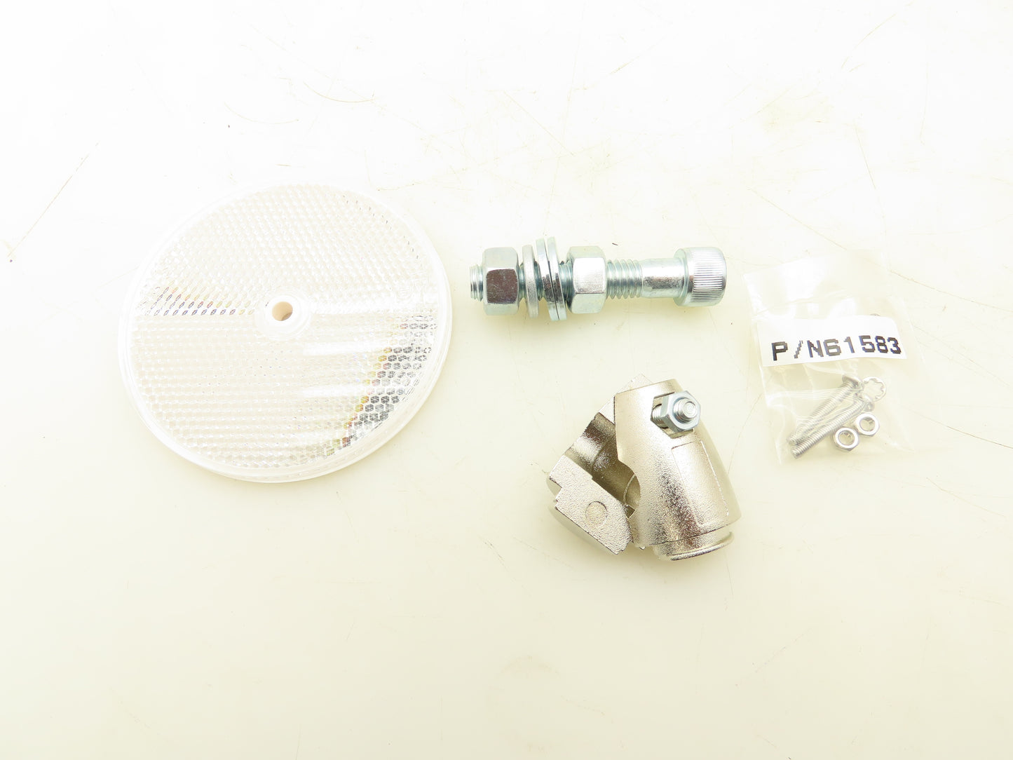 Banner QS18VP6LPQ5 Photoelectric Sensor W/ Mounting Bracket Reflector