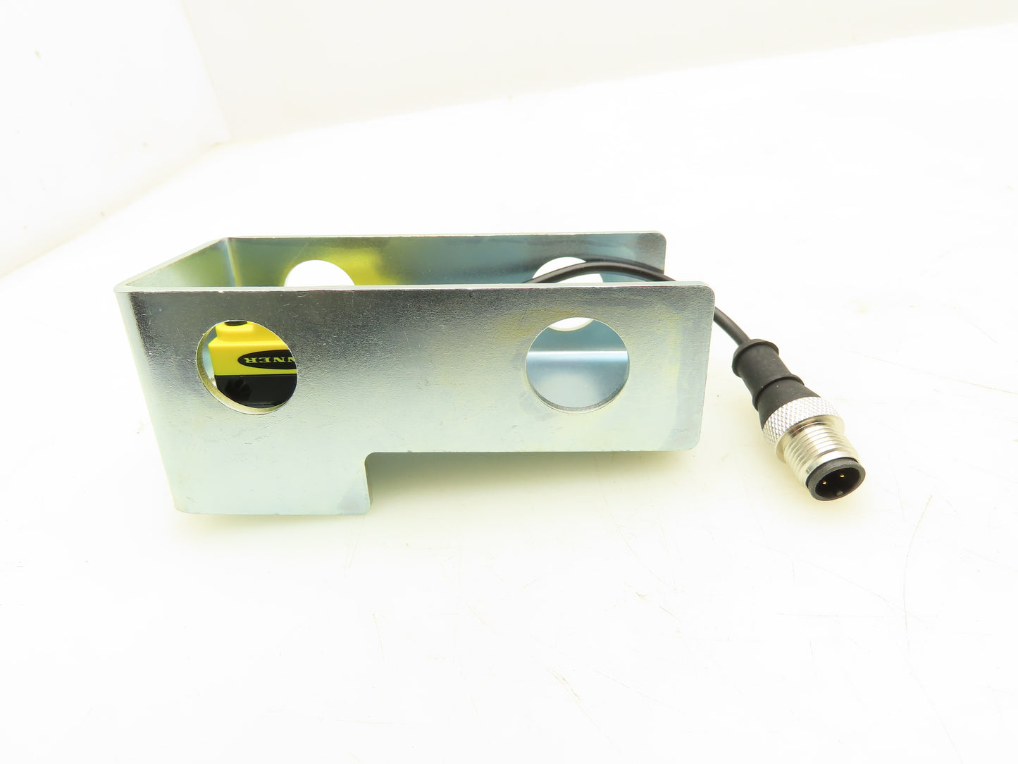 Banner QS18VP6LPQ5 Photoelectric Sensor W/ Mounting Bracket Reflector