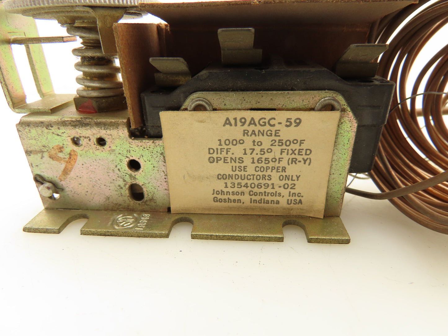 Johnson Controls A19AGC-59 Temperature Control Switch 100-250°F
