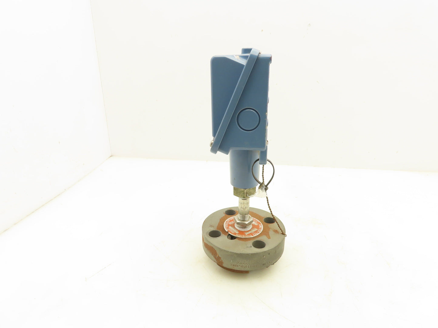 United Electric H100-701 Pressure Switch 1.5-30PSI 600PSI Proof Diaphragm Seal