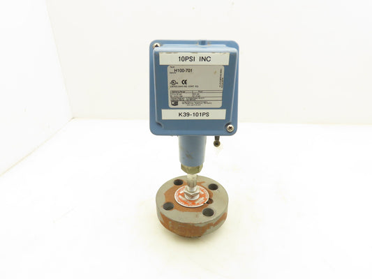 United Electric H100-701 Pressure Switch 1.5-30PSI 600PSI Proof Diaphragm Seal