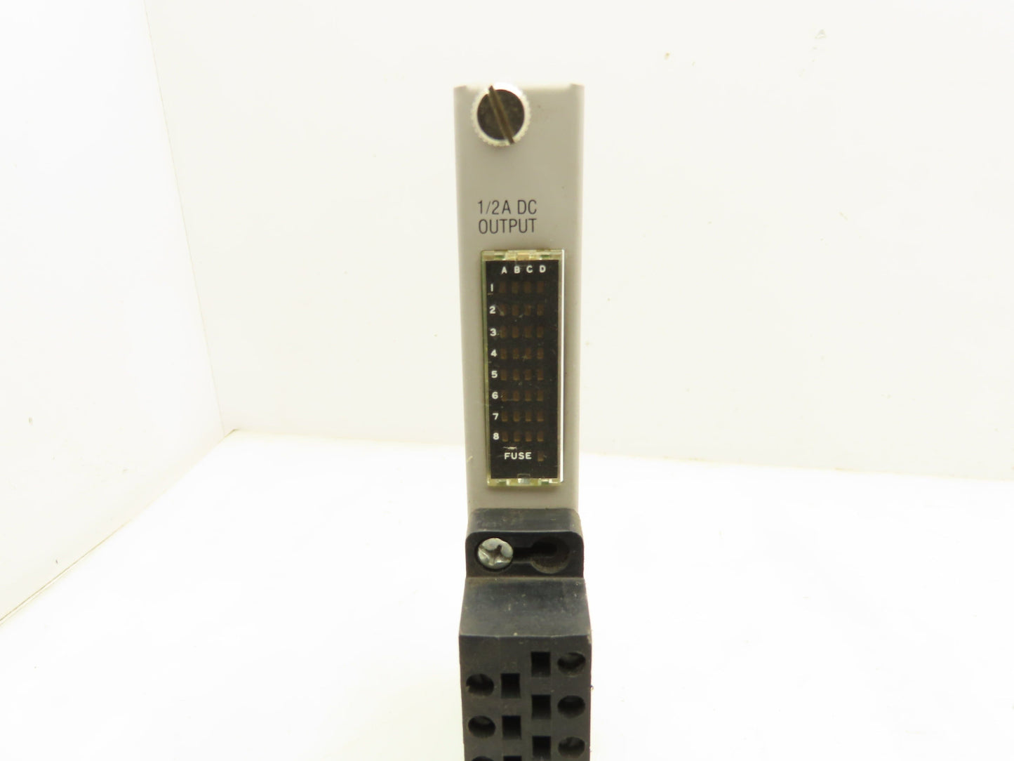 Siemens 505-4532 Output Module 1/2A DC Output Lot Of 4