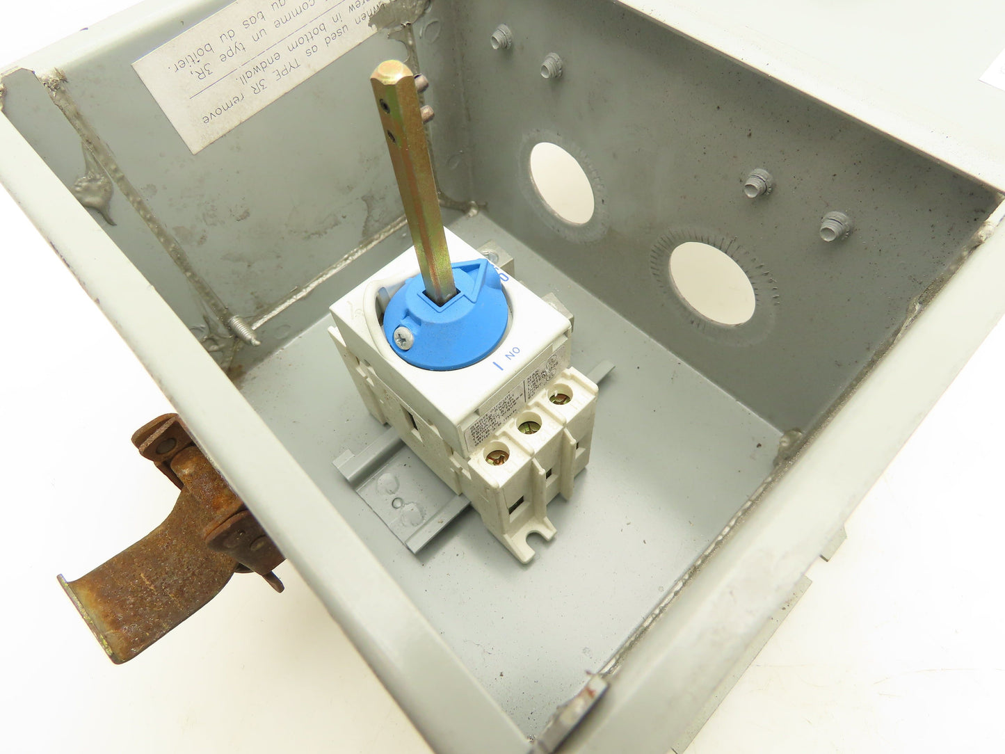 Eaton DR3016UD Nonfusible Enclosed Disconnect Switch 16A 600V 4 pole