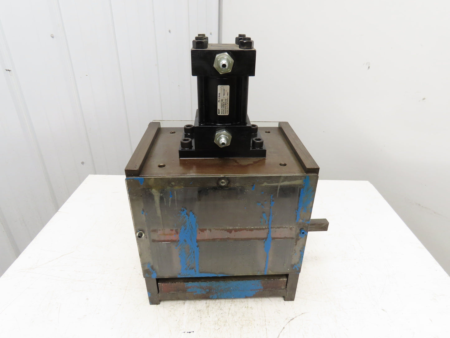 2 Ton Hydraulic Die Punch Press Bench Top 2" Stroke 800PSI 8" Open Die