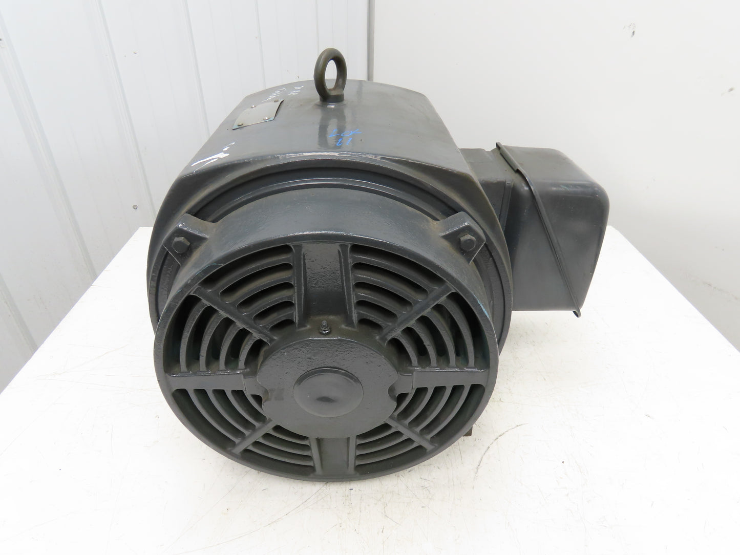 Toshiba B0306VGF1U3 World Energy Motor 30Hp 1175 RPM 230/460V 3PH 326T TIKK VBK1