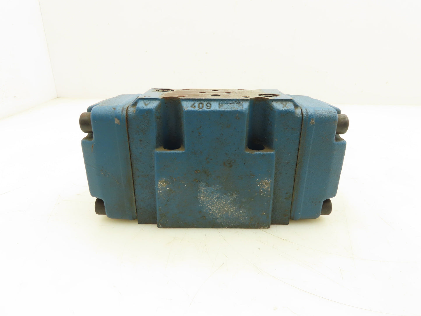 Rexroth 4WEH10 J42/6EG24N9ETK4 Directional Control Valve 4/3 NG10