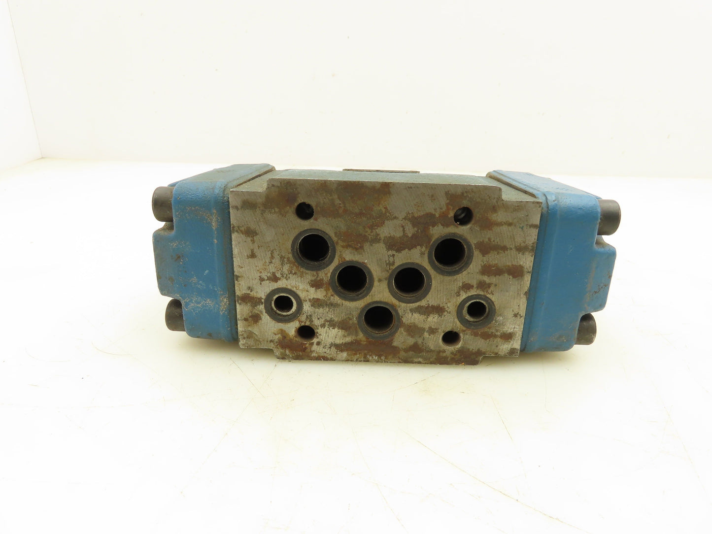 Rexroth 4WEH10 J42/6EG24N9ETK4 Directional Control Valve 4/3 NG10