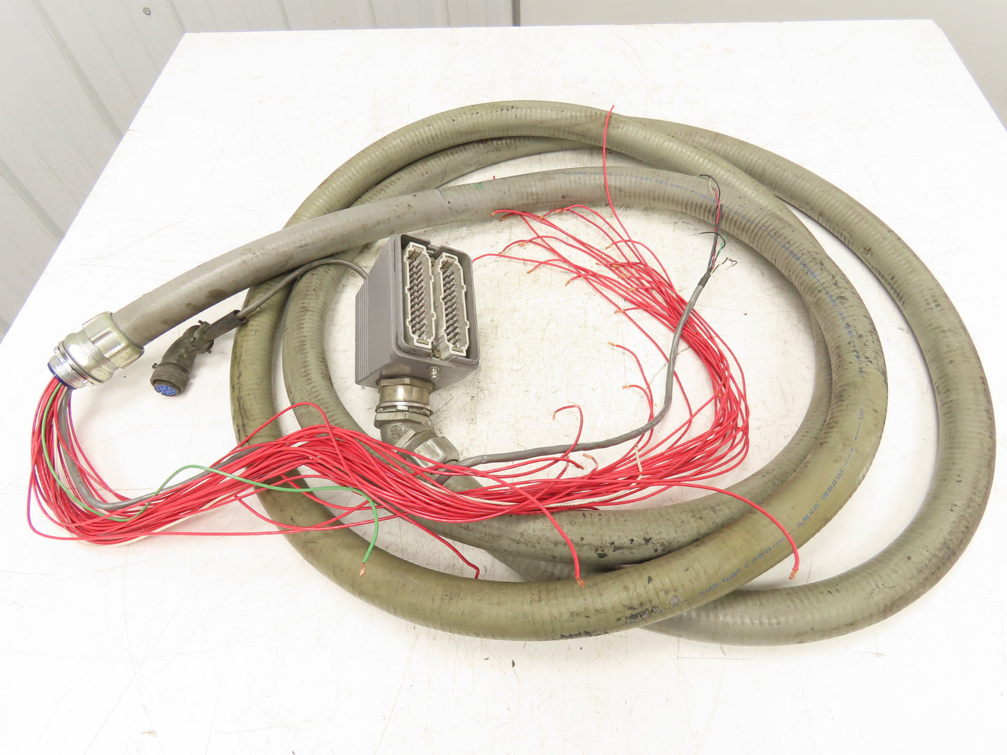 T&B MS 248B Connector Screw Insert Plugs 24 Pin Steel Housing 1¼" Liquid Conduit