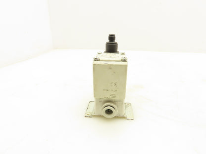 SMC VX230HZ3A 2-Way Solenoid Valve NC 24VDC Coil 3/8" Push Connect Lot of 5