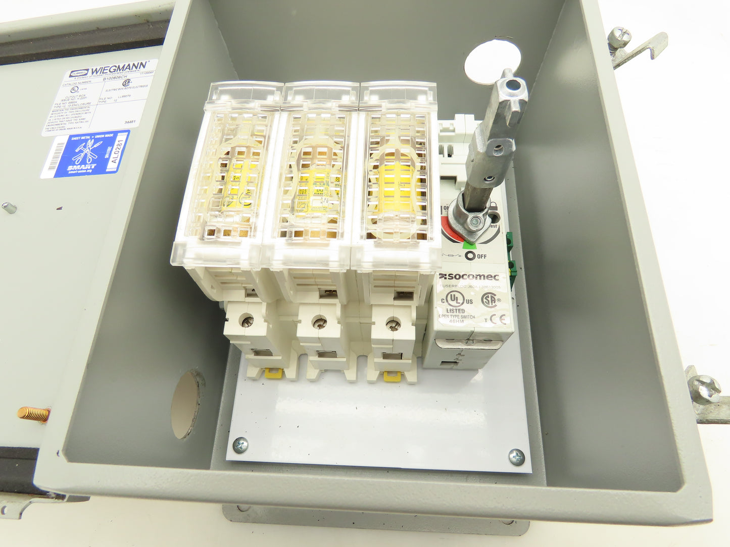 Wiegmann B100806CH Wall Mount Electrical Enclosure 10x8x6" With Disconnect