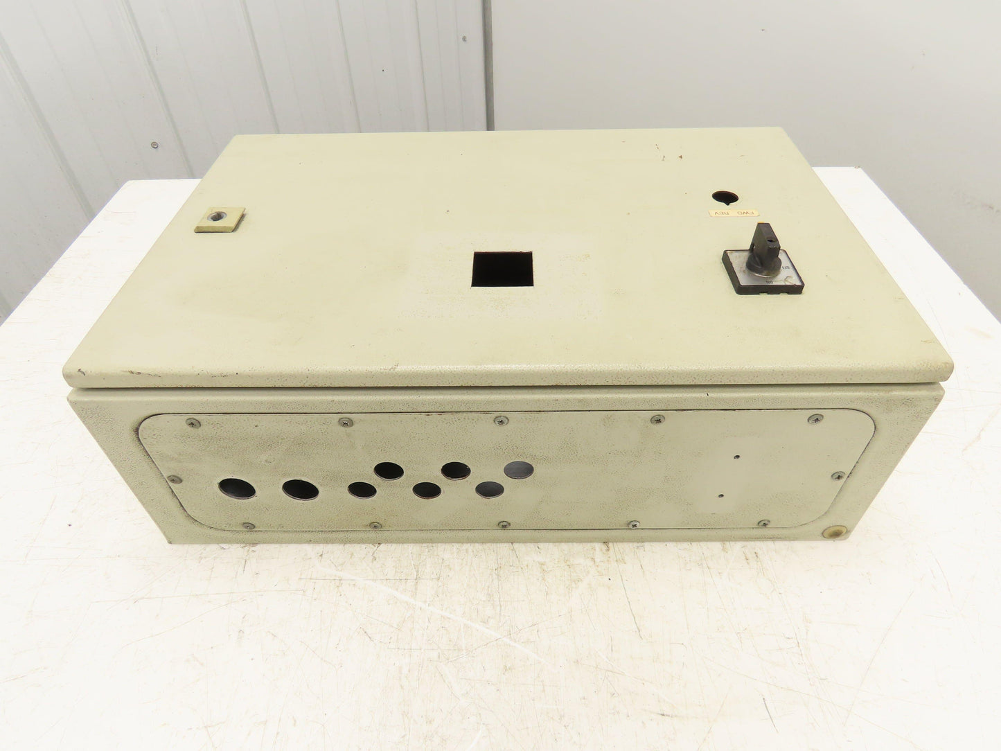 Rittal AE1039 Wall Mount Electrical Enclosure 23-1/2x15x7-1/2" with Cam Lock