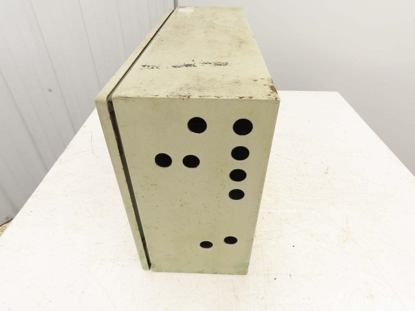 Rittal AE1039 Steel Electrical Enclosure with Backplate 600x380x210mm 24x15x8"