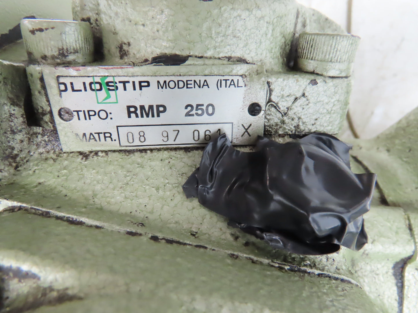 Oliostip RMP 250 Radial Piston Hydraulic Motor 40GPM 1-1/2" Spline Shaft