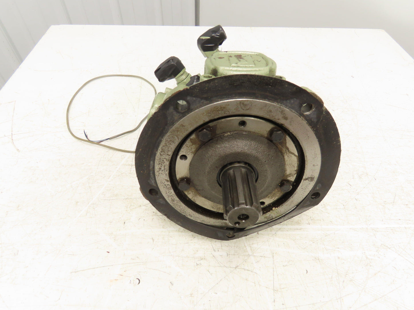 Oliostip RMP 250 Radial Piston Hydraulic Motor 40GPM 1-1/2" Spline Shaft
