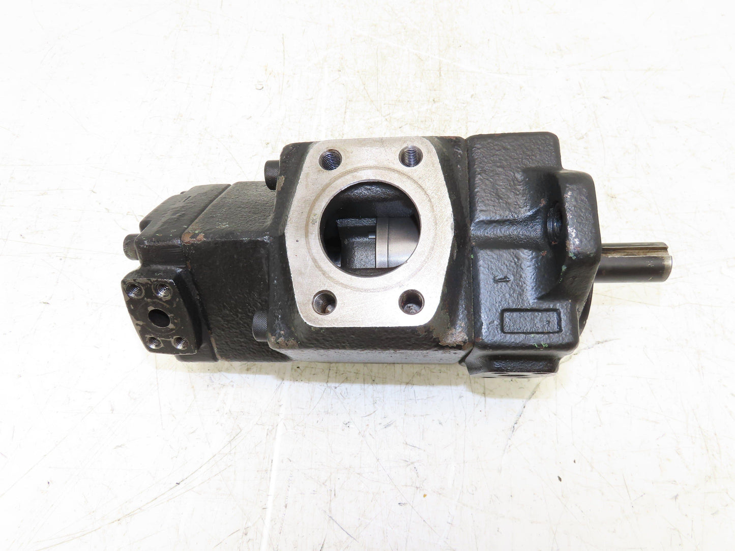 Yuken PV2R12-23-53-F-RFAR-40 Hydraulic Double Vane Pump 3000 PSI