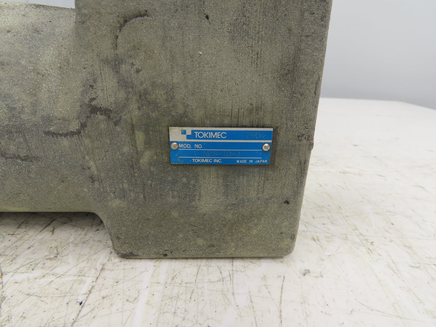 Tokimec NR8-10-J Hydraulic Directional Valve with Mnaifold