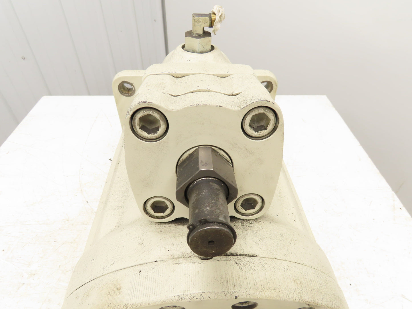 Shibaura HTM800G-S-15 Hydraulic Pump Motor UV25-502