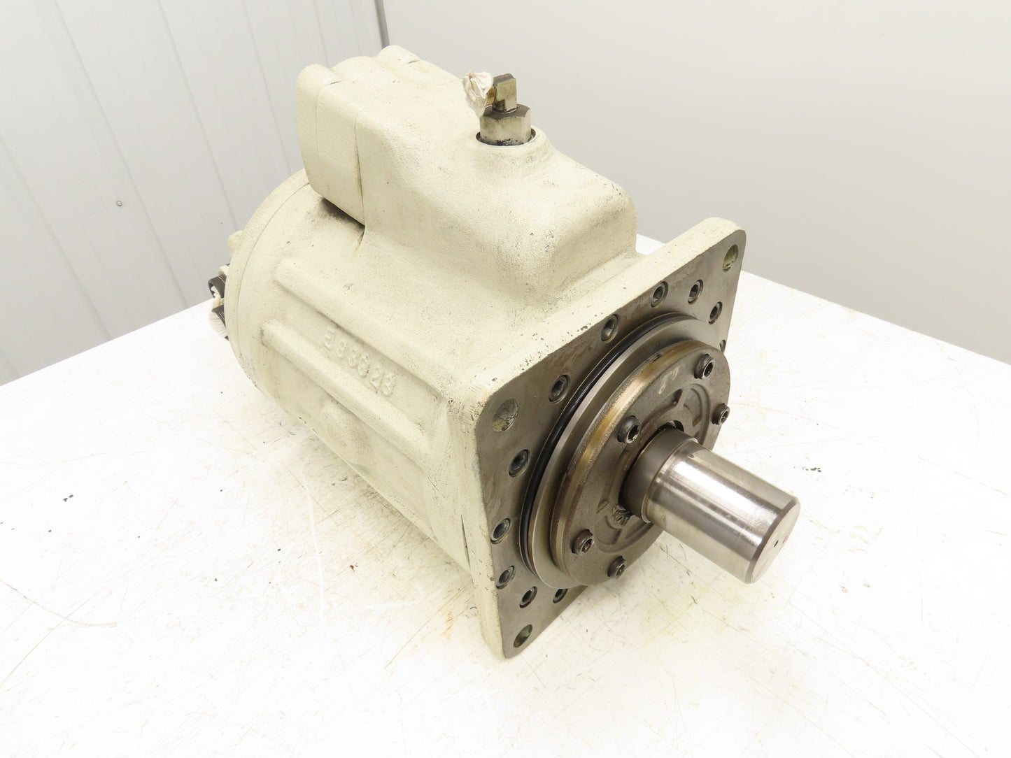 Shibaura HTM800G-S-15 Hydraulic Pump Motor UV25-502