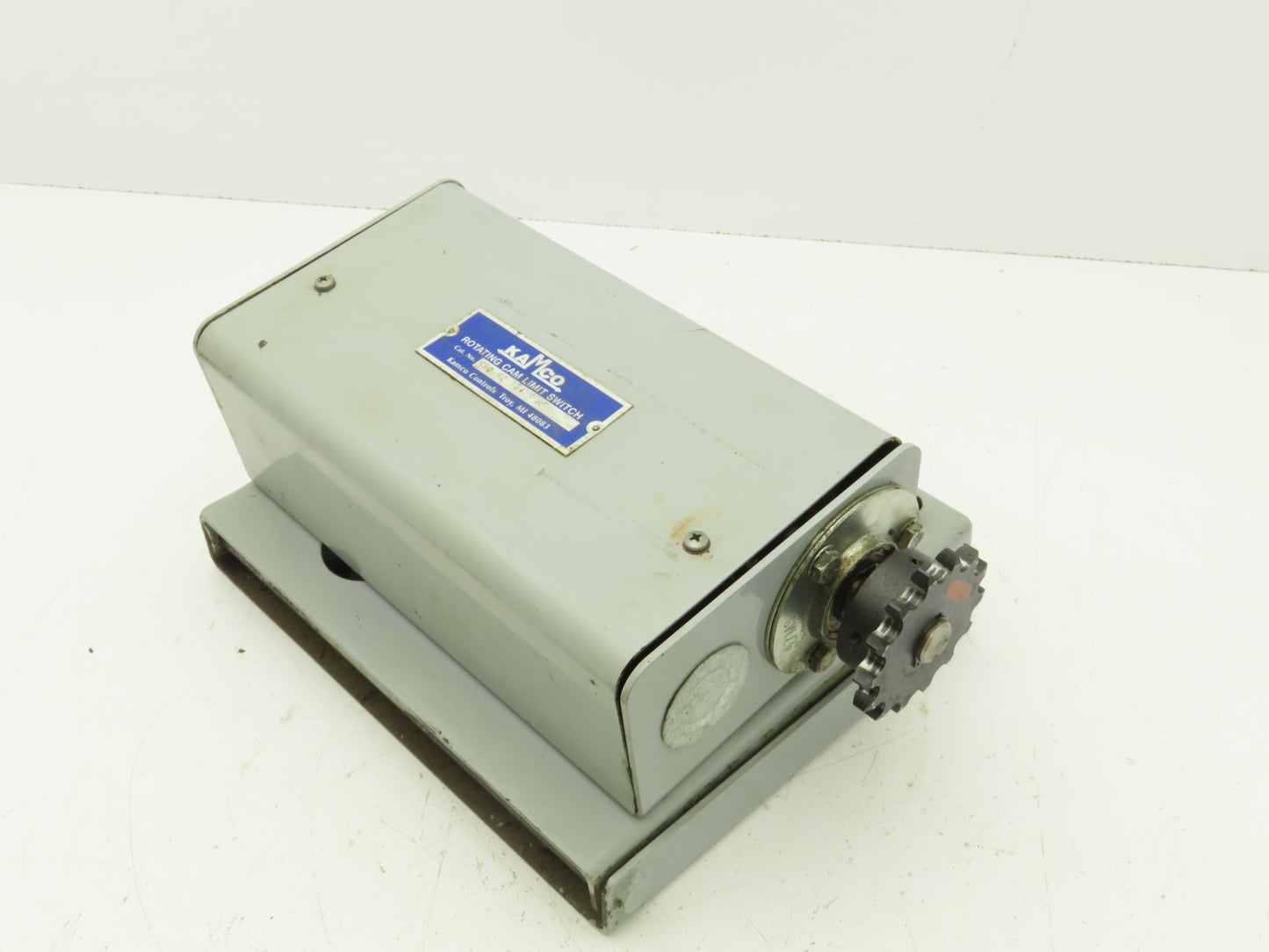 Kamco K80 R2 104 R SP Rotating Cam Limit Switch 4-Circuit SPDT 15A RH Shaft