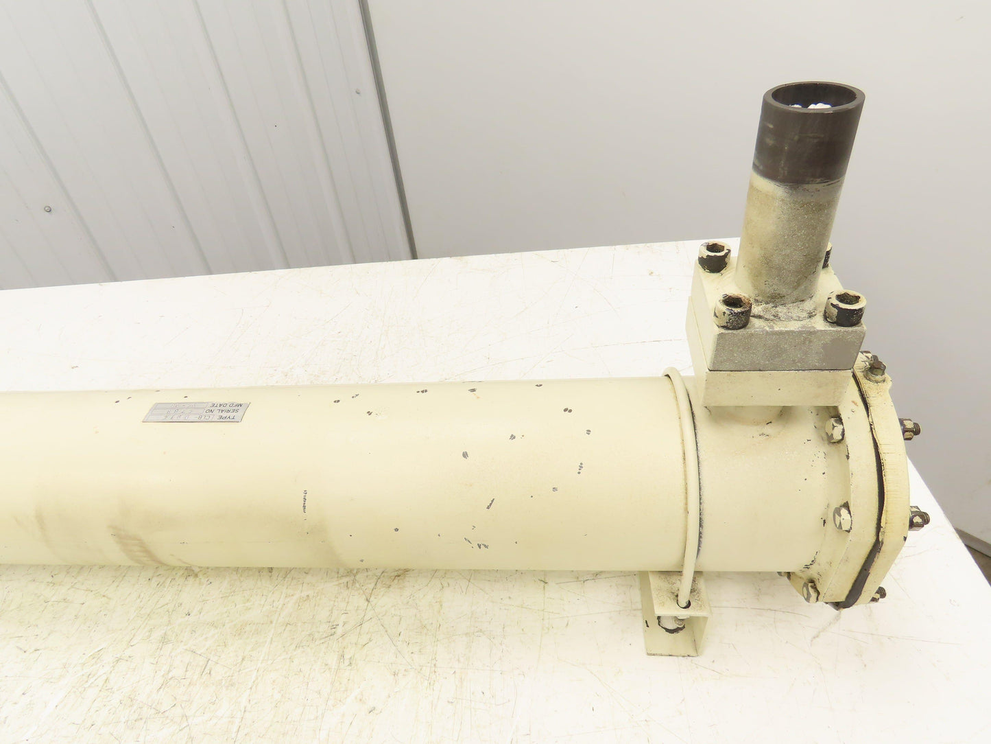 CLB-0914 Oil Cooler Heat Exchanger 4 Pass Shell Tube Type 5.5"x35.5"