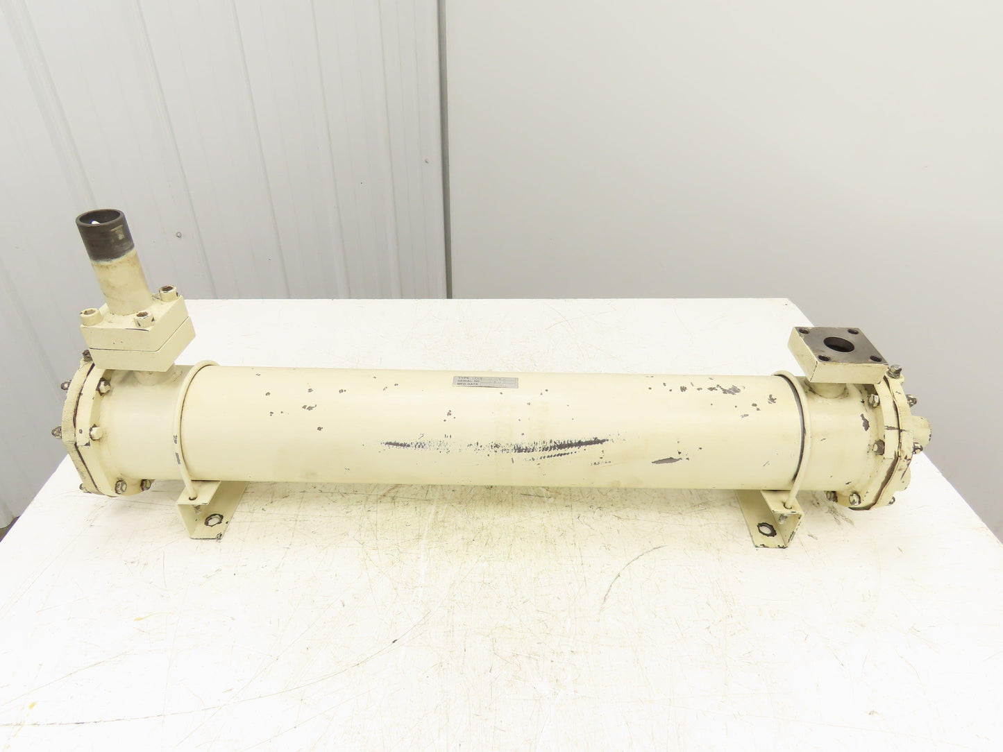 CLB-0914 Oil Cooler Heat Exchanger 4 Pass Shell Tube Type 5.5"x35.5"