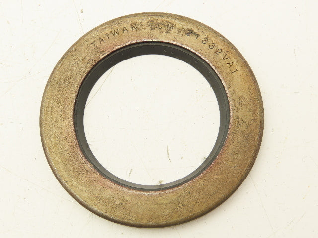 TCM 21332VA1 OIL SEAL 2.325"ID 3.354"OD 0.259" Width  Lot Of 9